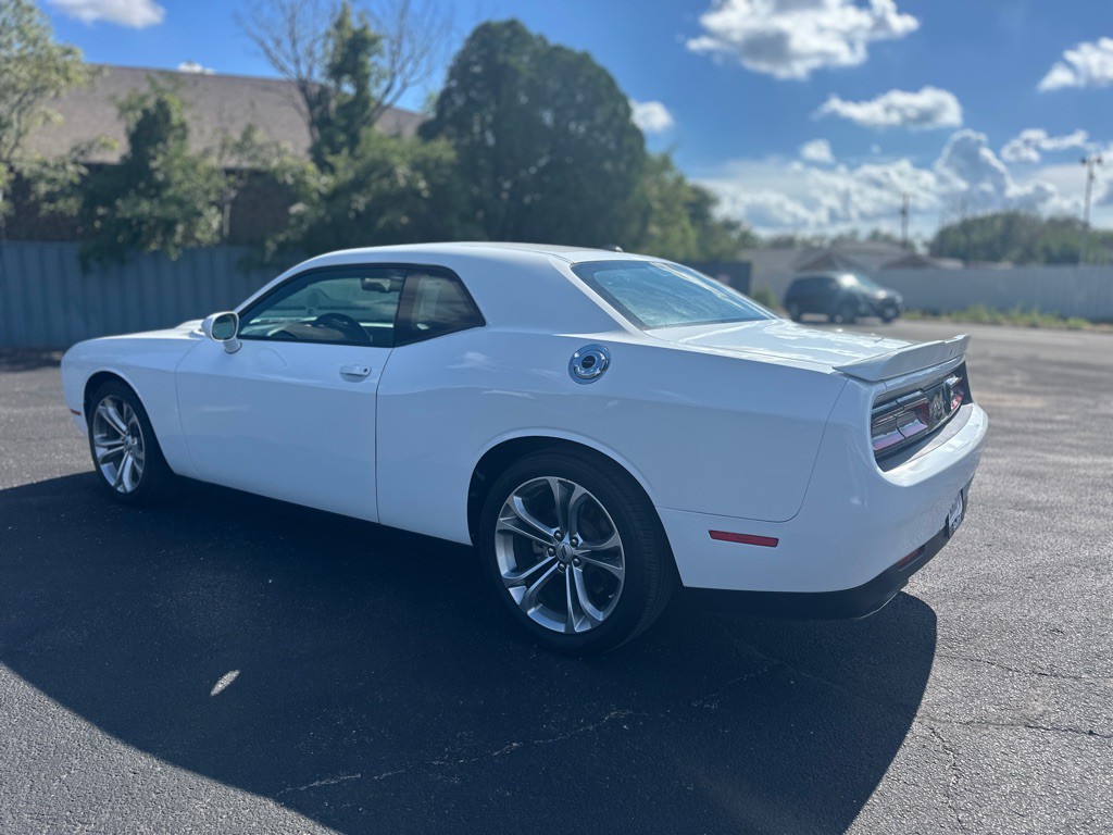 2022 Dodge Challenger Image 10