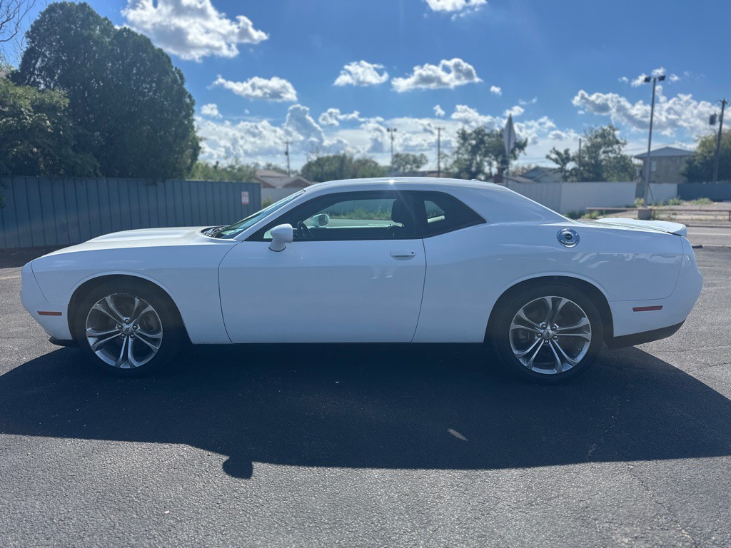 2022 Dodge Challenger Image 11