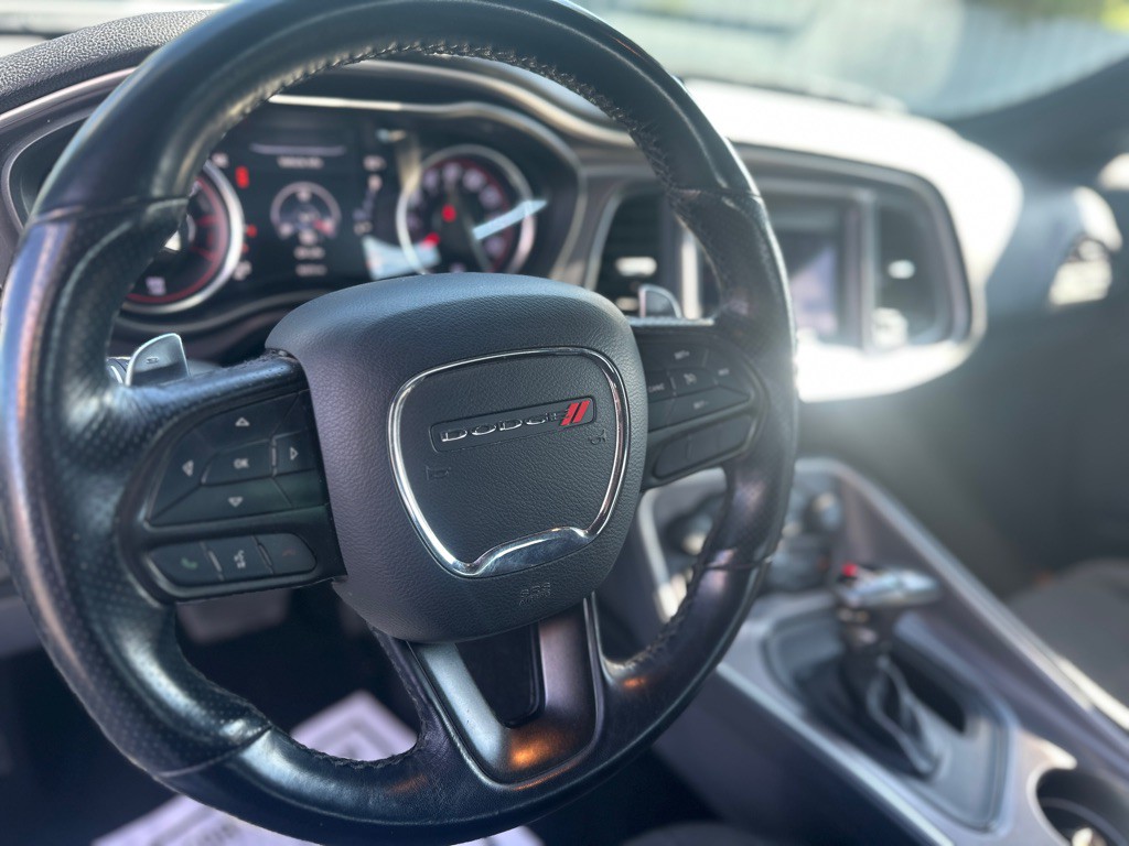 2022 Dodge Challenger Image 16