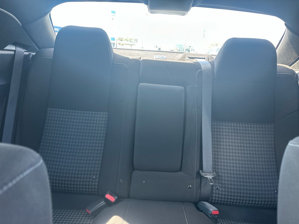 2022 Dodge Challenger Image 25