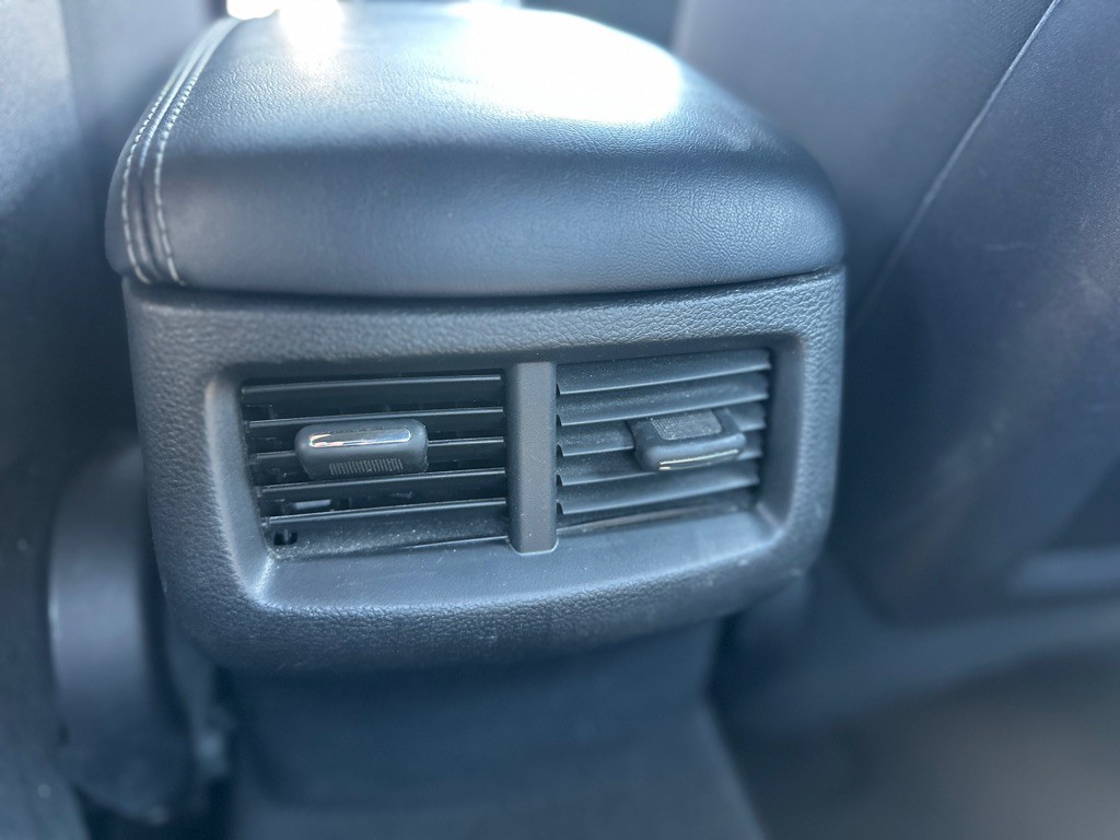 2022 Dodge Challenger Image 27