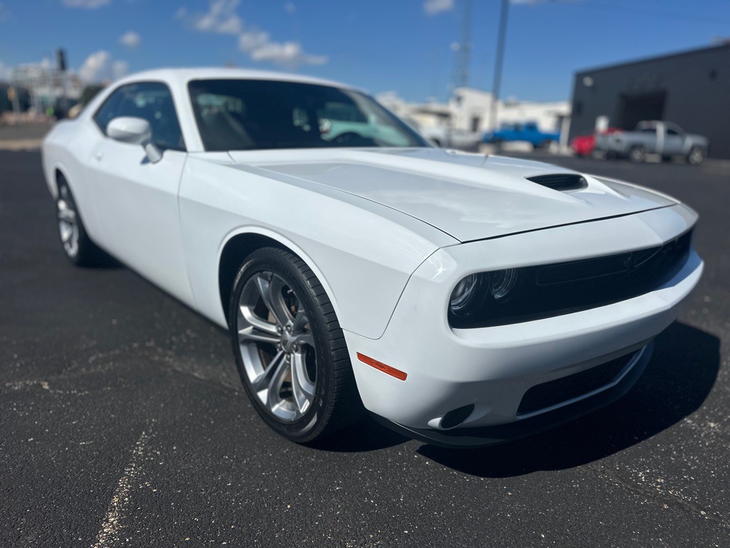 2022 Dodge Challenger Image 1