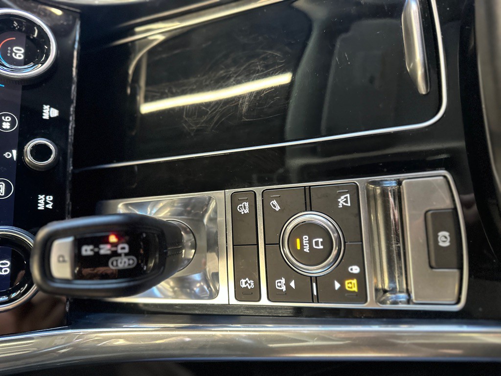 2019 Land Rover Range Rover Sport Image 18