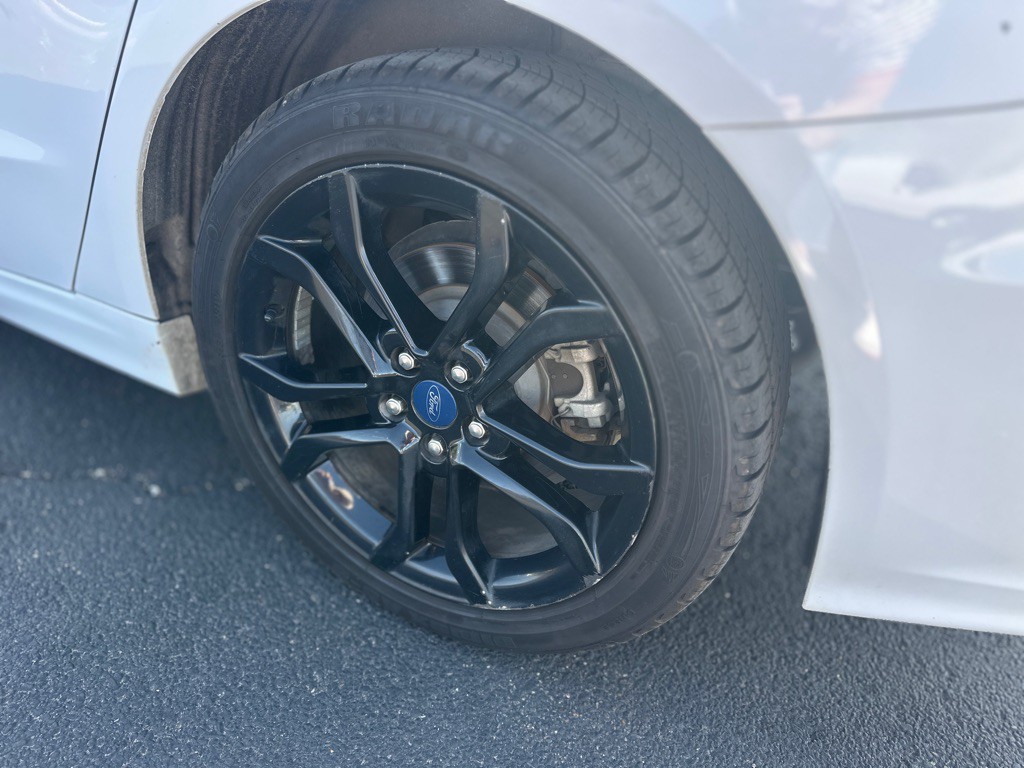 2020 Ford Fusion Image 12