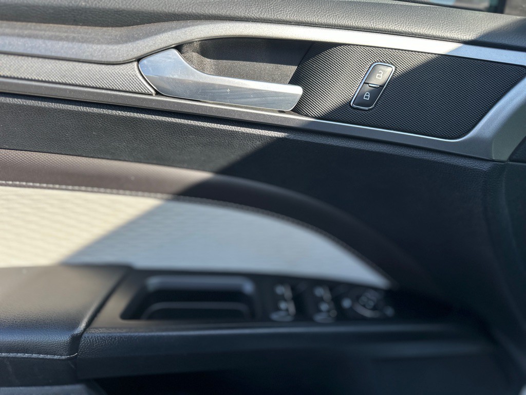 2020 Ford Fusion Image 13