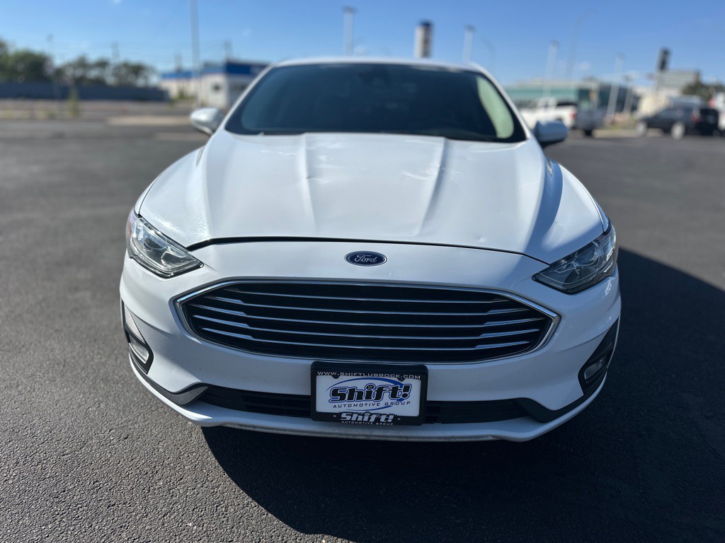 2020 Ford Fusion Image 2