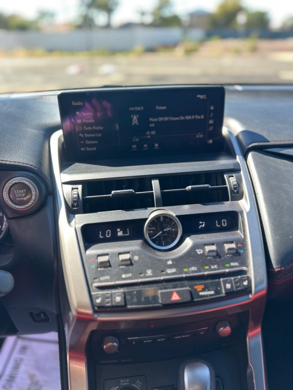 2018 Lexus NX Image 18