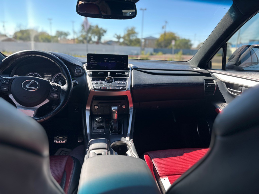 2018 Lexus NX Image 27