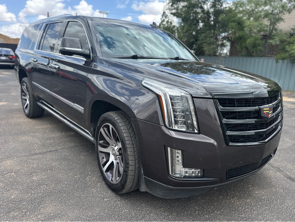 2016 Cadillac Escalade Image 1