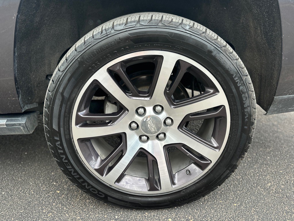 2016 Cadillac Escalade Image 9
