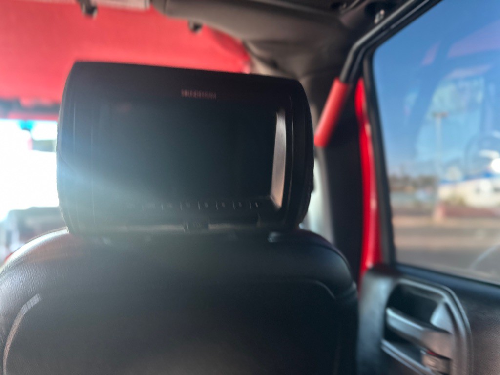 2015 Jeep Wrangler Unlimited Image 38