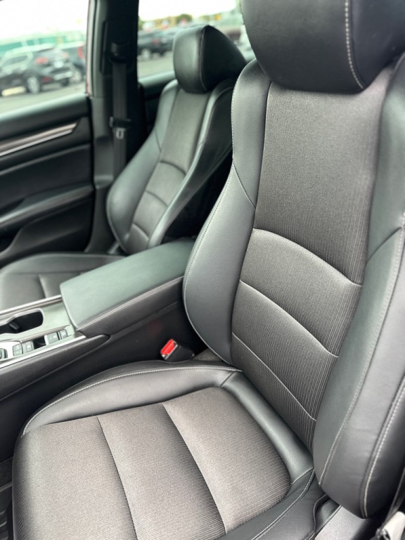 2022 Honda Accord Image 17