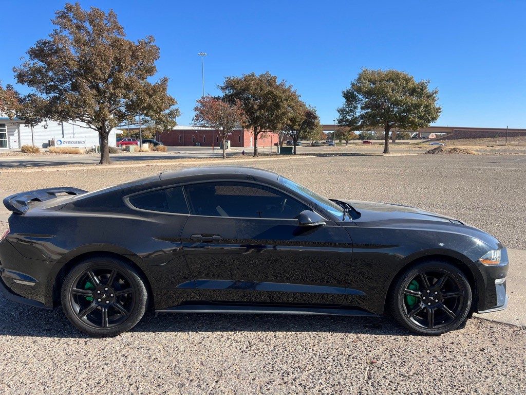 2018 Ford Mustang Image 8