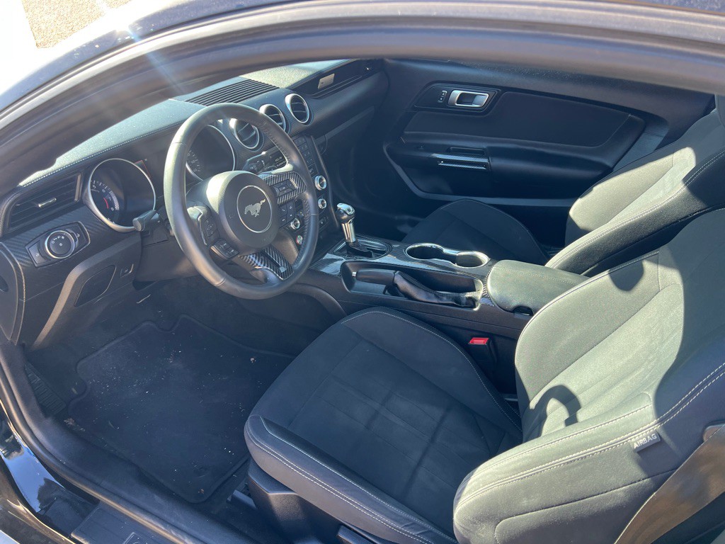 2018 Ford Mustang Image 12