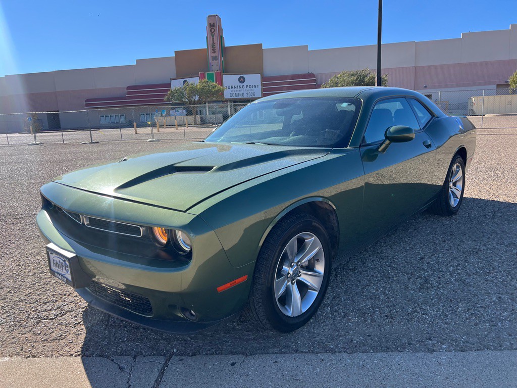 2021 Dodge Challenger Image 3