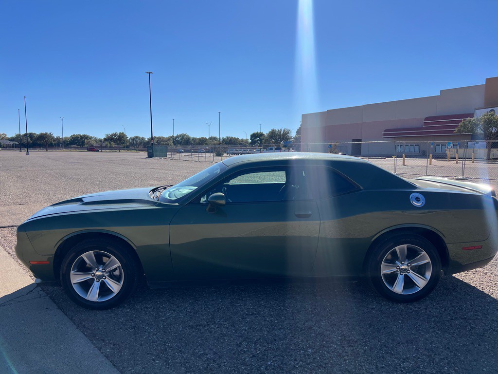 2021 Dodge Challenger Image 4