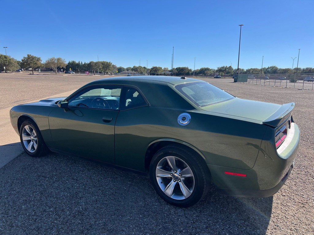 2021 Dodge Challenger Image 5