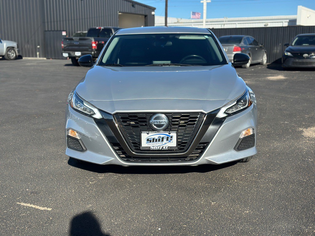2021 Nissan Altima Image 2