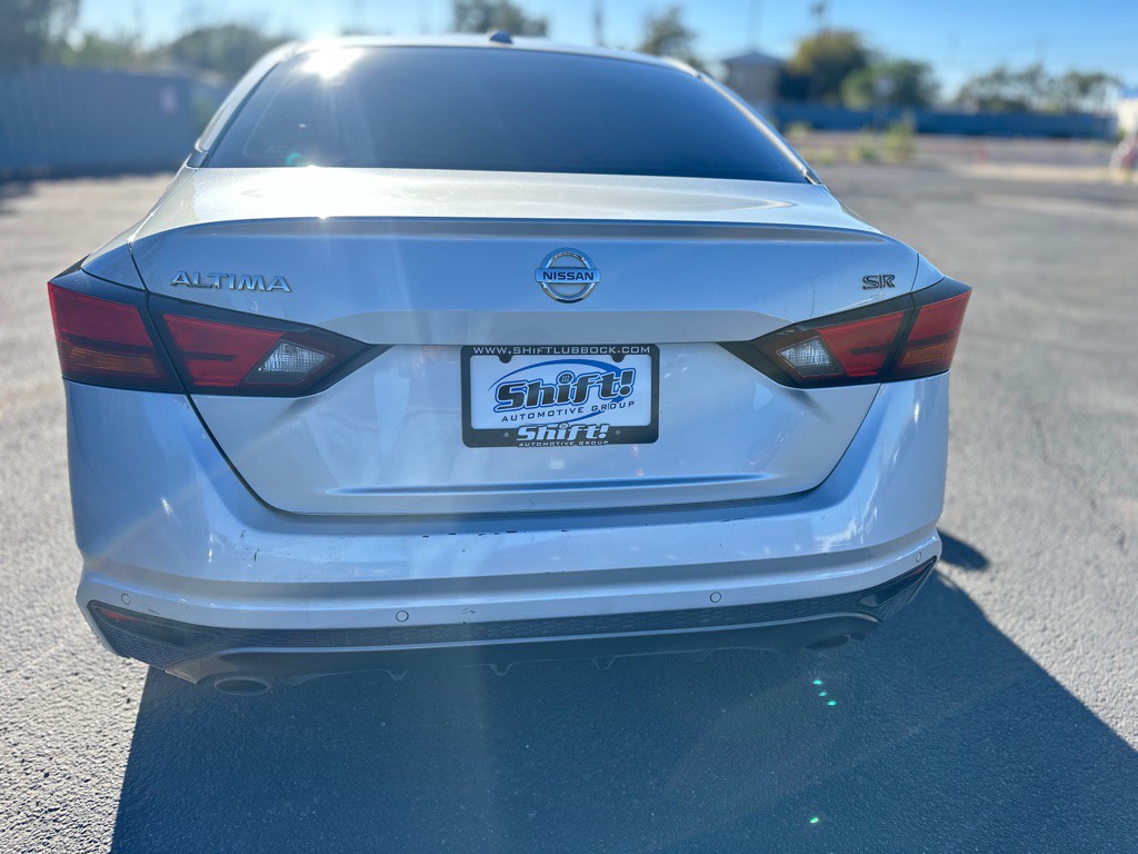 2021 Nissan Altima Image 7