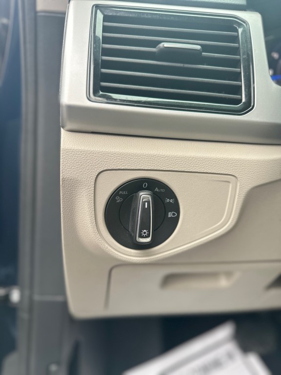 2022 Volkswagen Atlas Image 15