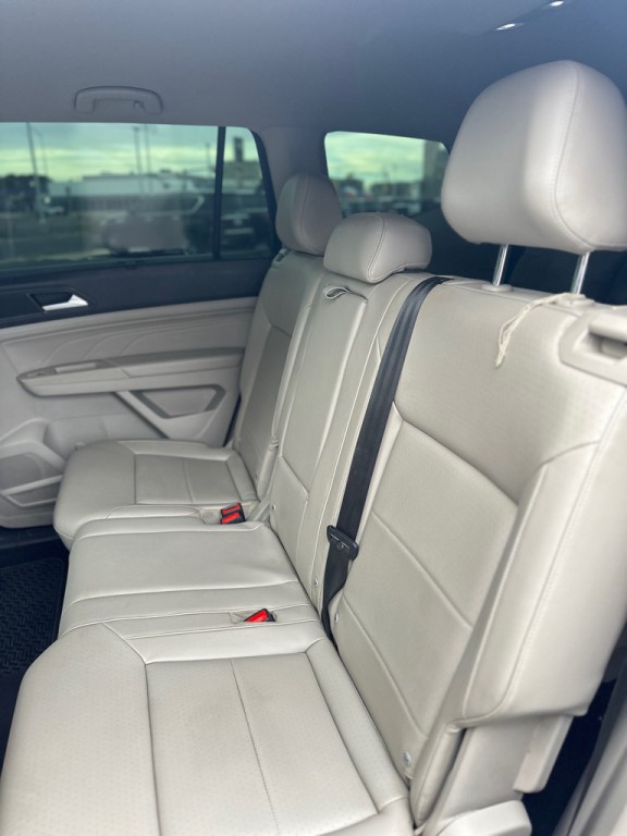 2022 Volkswagen Atlas Image 24