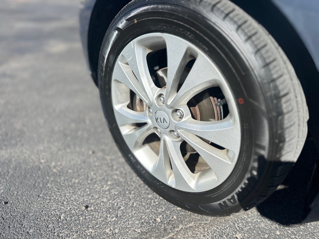 2016 Kia Soul Image 14