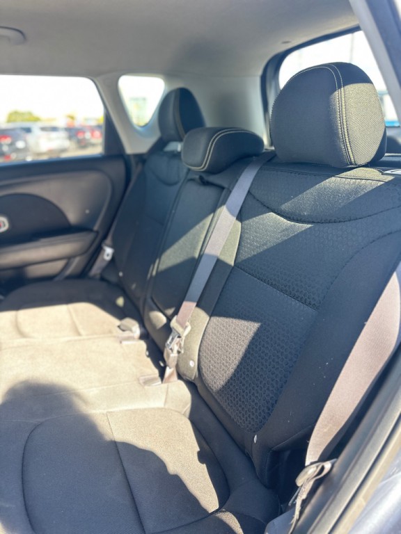 2016 Kia Soul Image 28