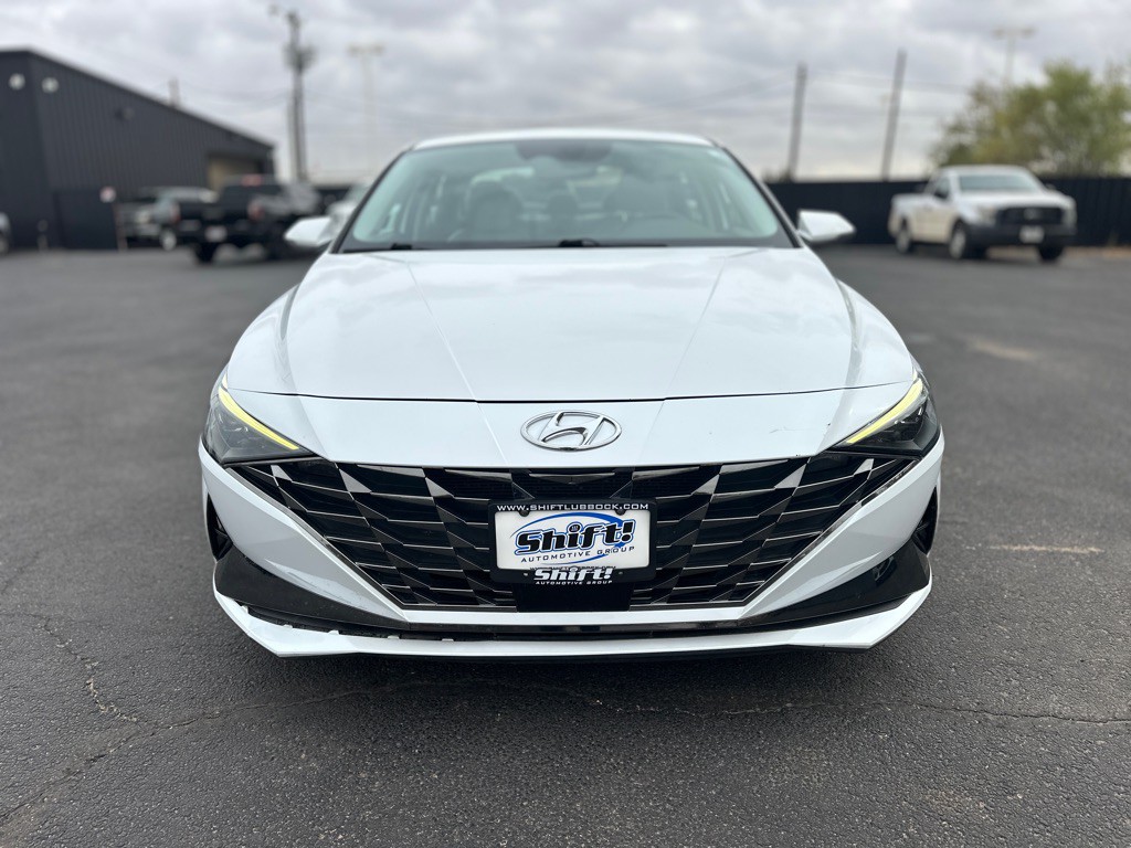 2021 Hyundai Elantra Image 2