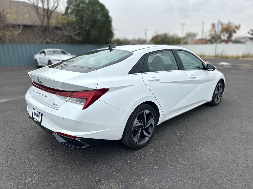 2021 Hyundai Elantra Image 8