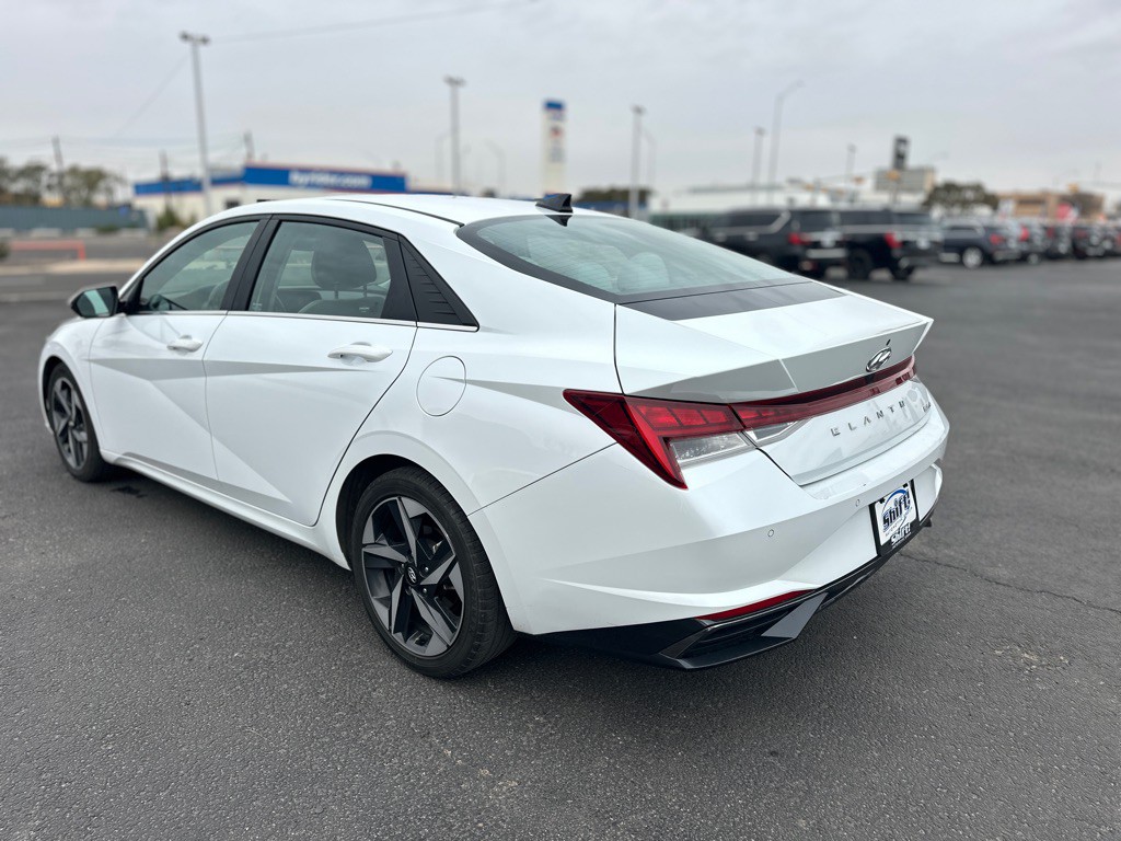 2021 Hyundai Elantra Image 12