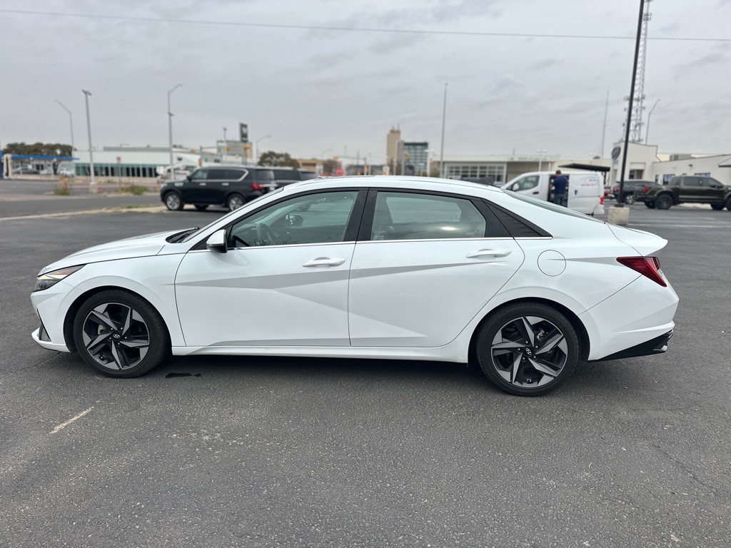 2021 Hyundai Elantra Image 14