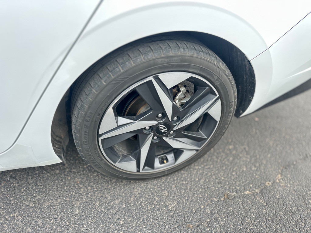 2021 Hyundai Elantra Image 15