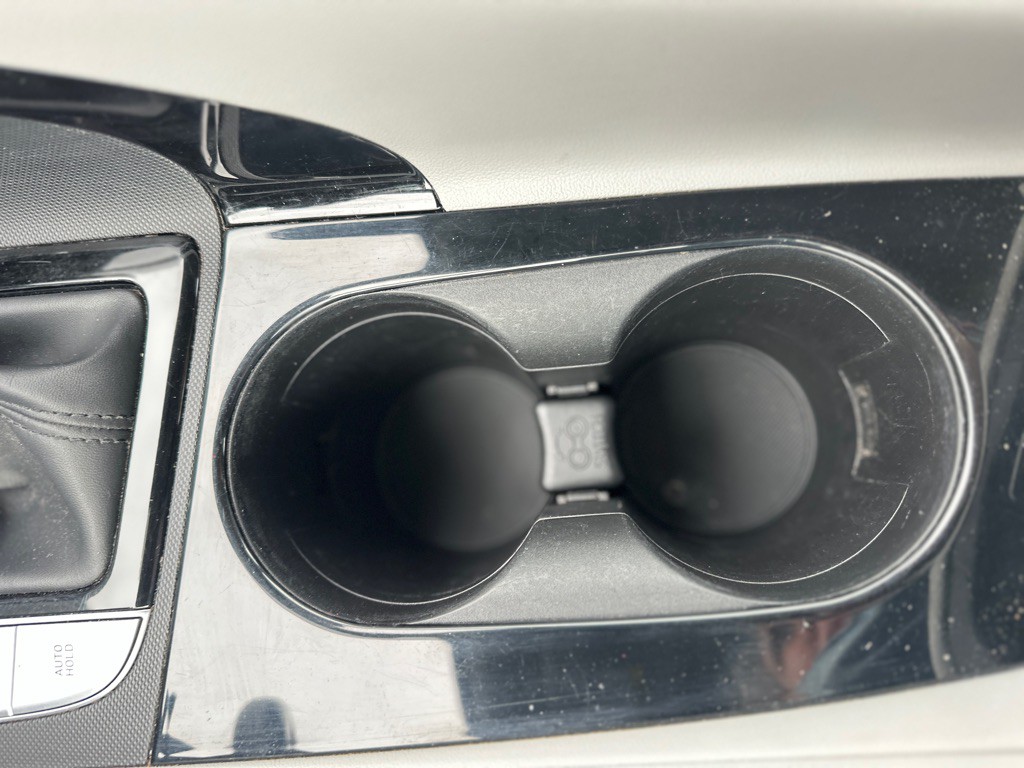 2021 Hyundai Elantra Image 25