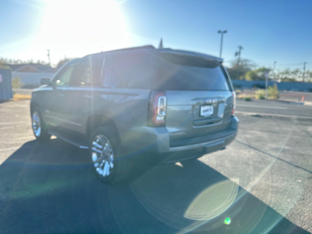 2020 GMC Yukon Image 9