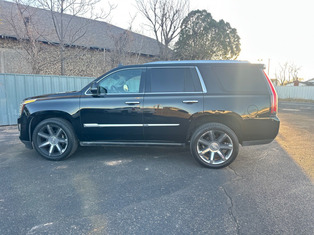 2016 Cadillac Escalade Image 13
