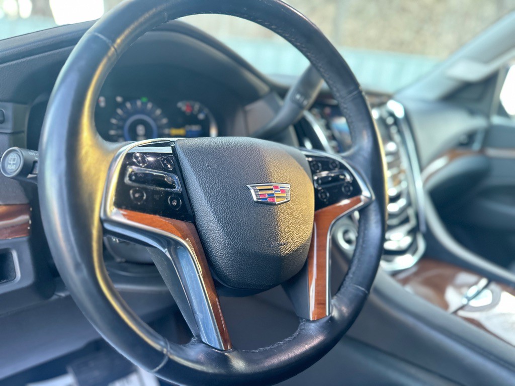2016 Cadillac Escalade Image 20