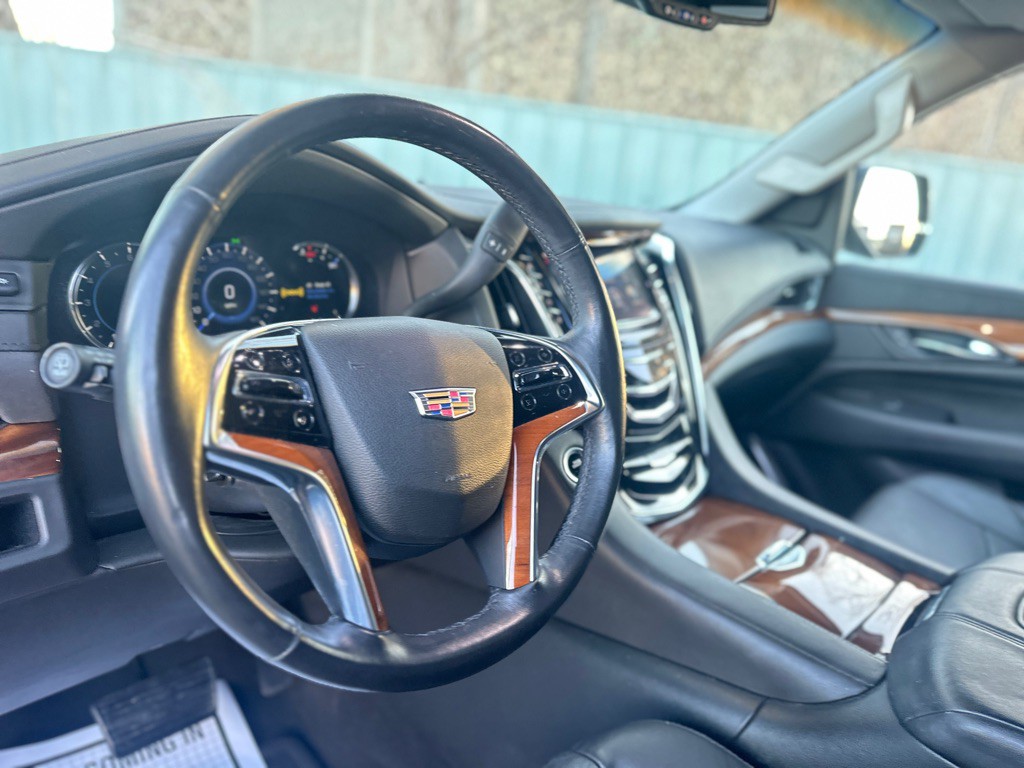 2016 Cadillac Escalade Image 22