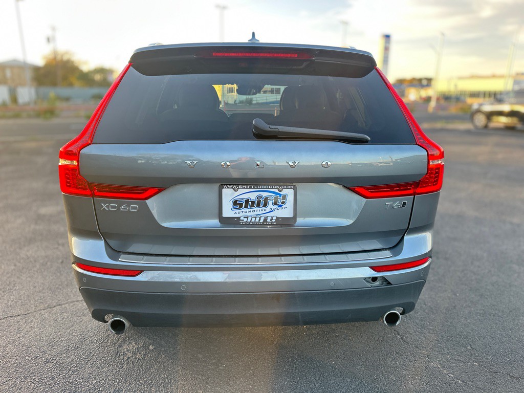 2021 Volvo XC60 Image 9