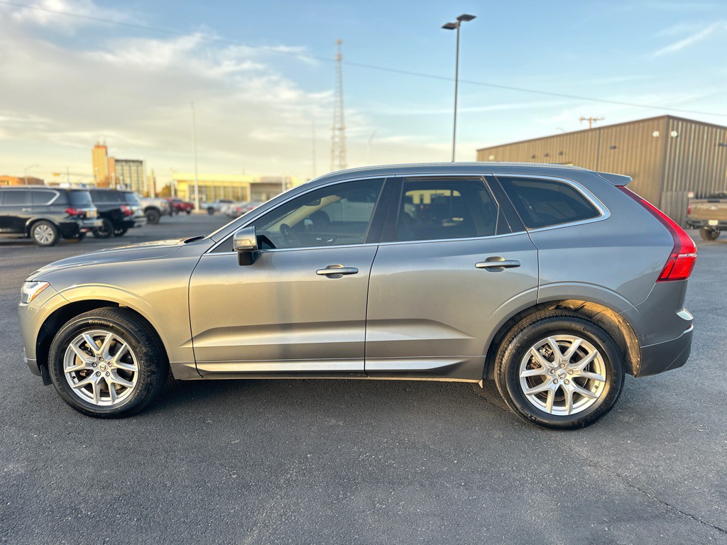 2021 Volvo XC60 Image 12