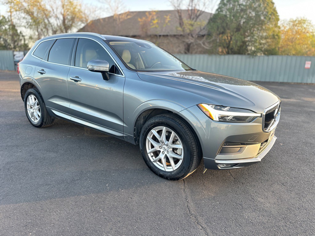 2021 Volvo XC60 Image 1