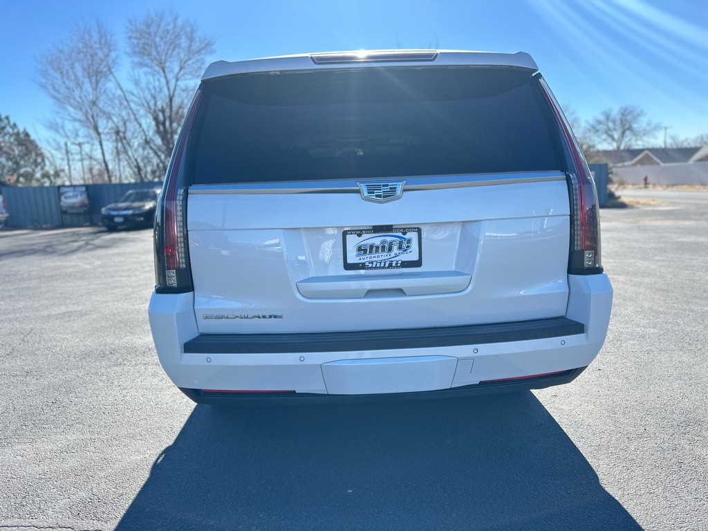 2019 Cadillac Escalade Image 9
