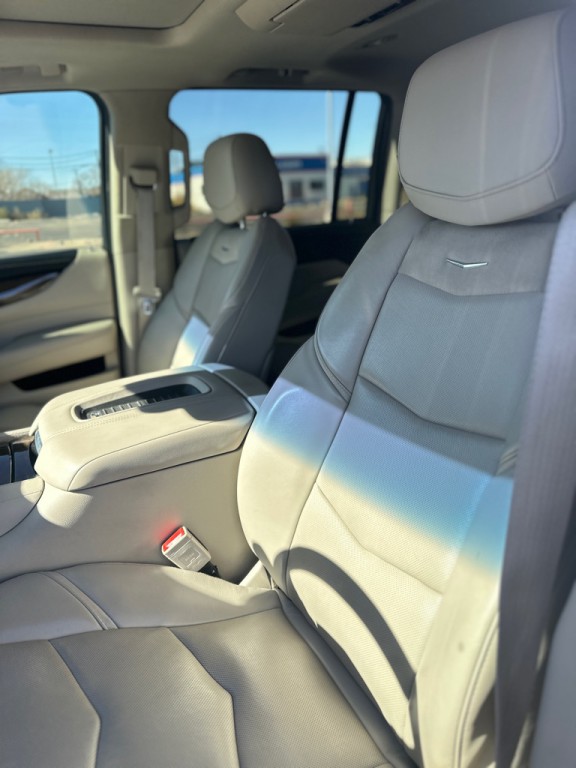2019 Cadillac Escalade Image 19