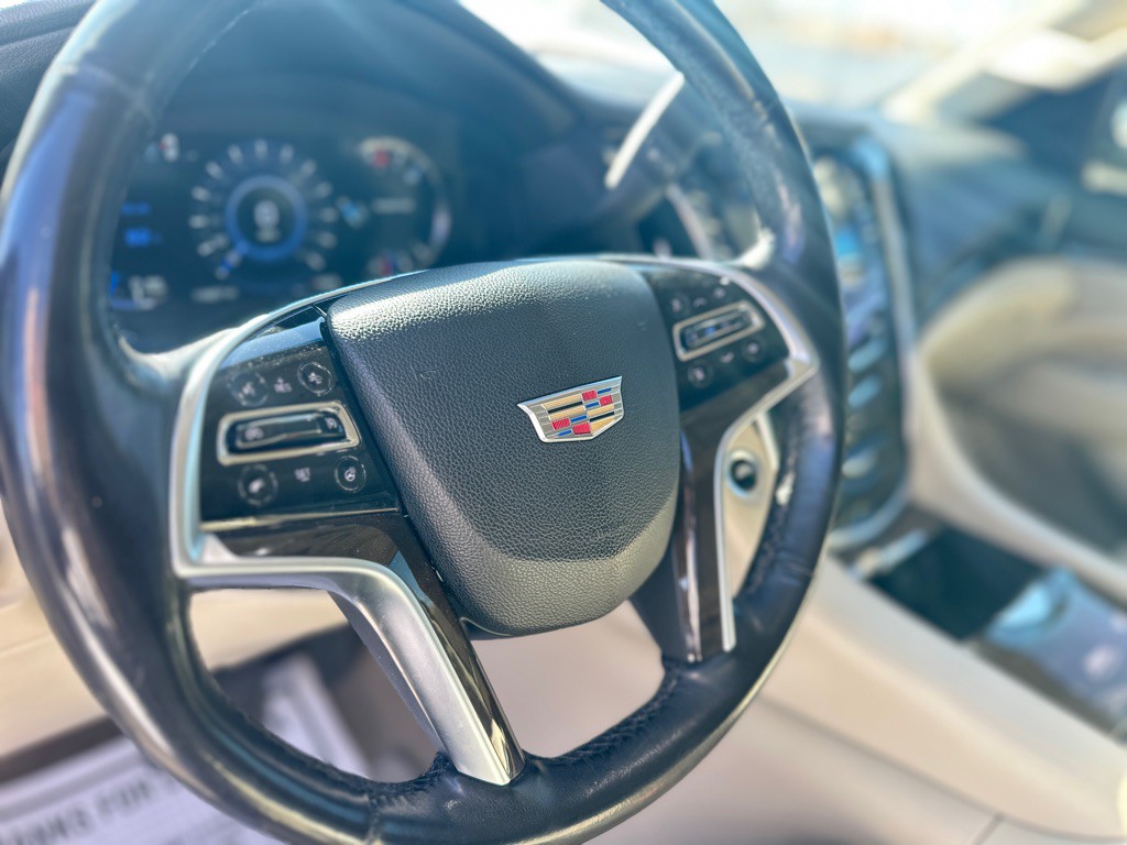 2019 Cadillac Escalade Image 20