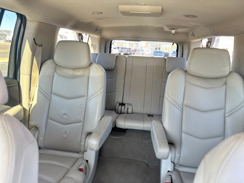 2019 Cadillac Escalade Image 26