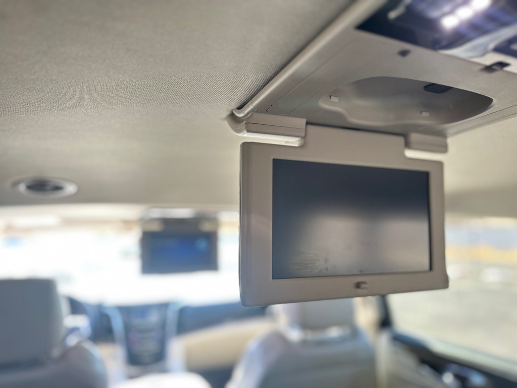 2019 Cadillac Escalade Image 32