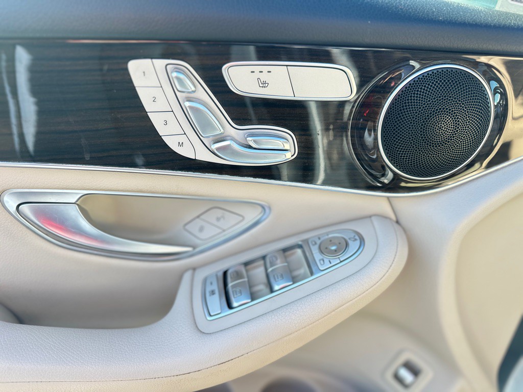 2018 Mercedes-Benz GLC-Class Image 15