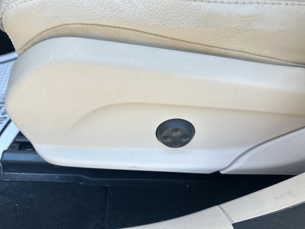 2018 Mercedes-Benz GLC-Class Image 17