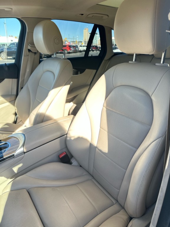 2018 Mercedes-Benz GLC-Class Image 20