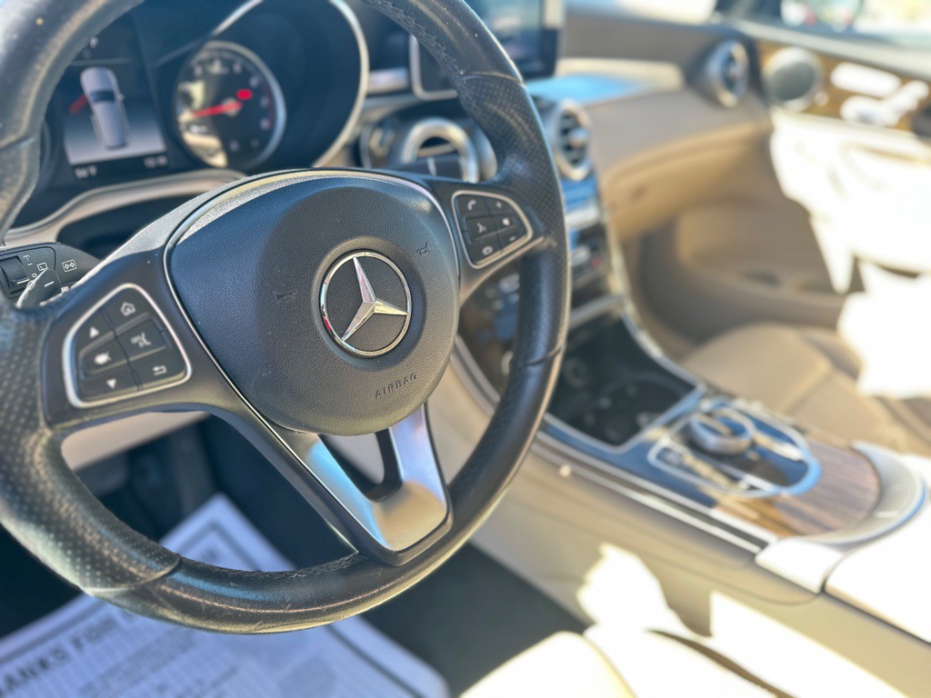 2018 Mercedes-Benz GLC-Class Image 21