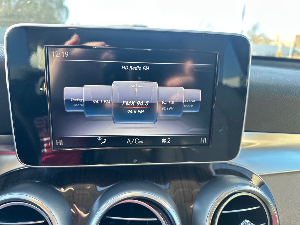 2018 Mercedes-Benz GLC-Class Image 23